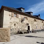 Inn La De Pedrazales