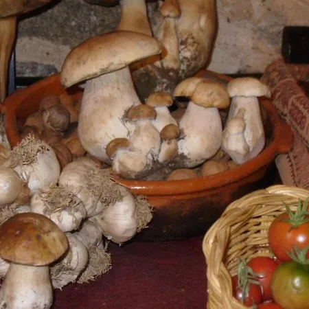 La De Estalagem Pedrazales